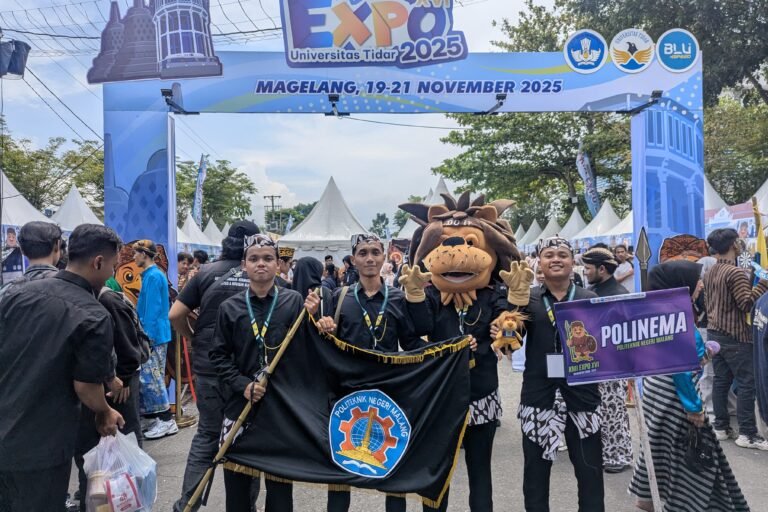 Kirab Budaya KMI Expo 2025 digelar di Magelang.