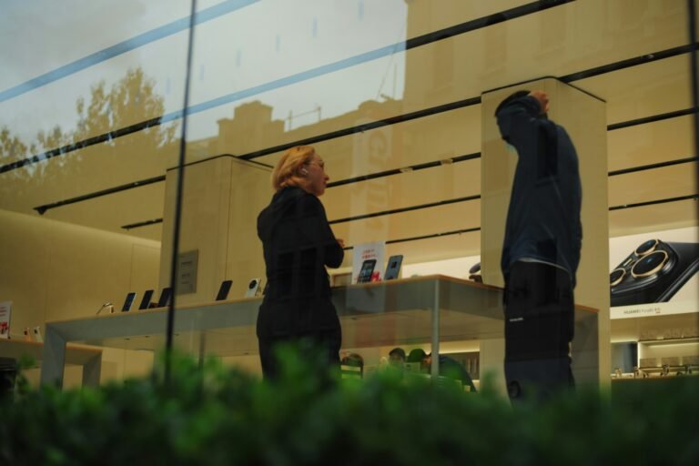 Photo by Fenghua on Unsplash