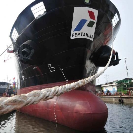 Pertamina Tanker FOTO DWI NARWOKO